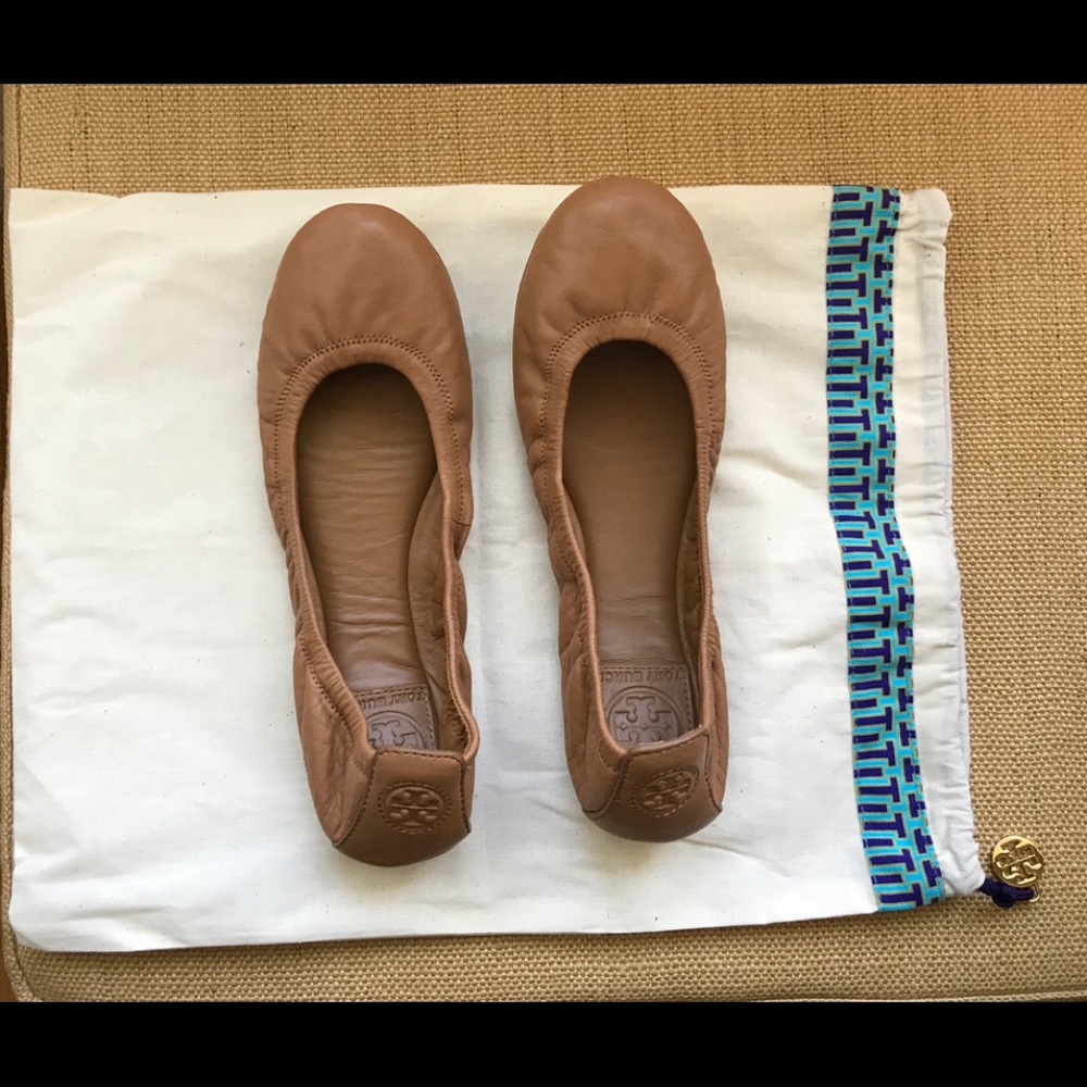 Like New Tory Burch Eddie Tan Flats with dust bag!